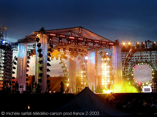 ©| michèle sarfati | télédéko | Fête de la musique 2003 | Carson prod | France 2 | 2003