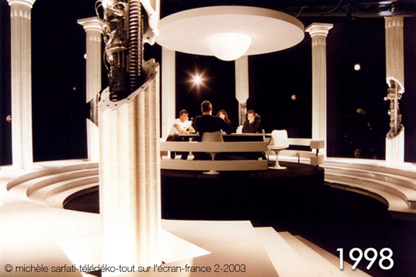 ©| michèle sarfati | télédéko | Tout le monde en parle | Tout sur l'écran | France 2 | 2003